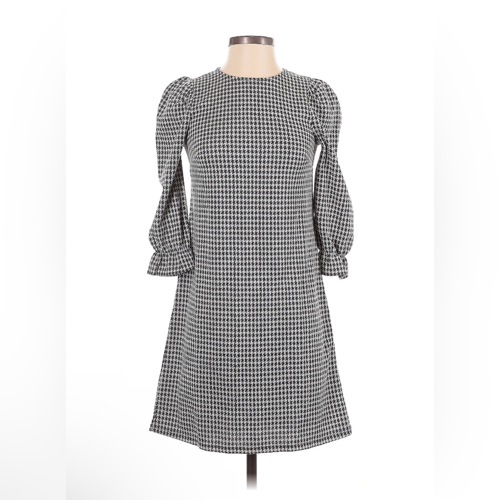 LOFT Black and White Houndstooth Long Sleeve Dress